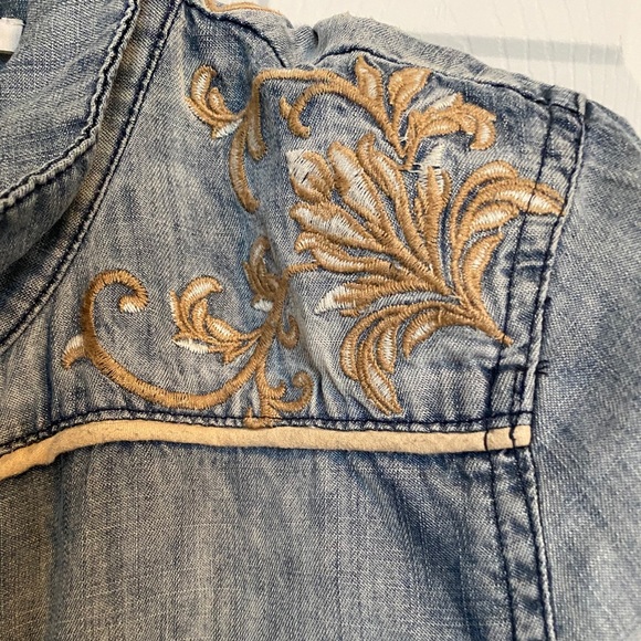 Miss Me Denim long sleeved shirt - Picture 3 of 3